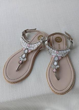 Відкриті літні босоніжки 12 розмір , устілка 19 см