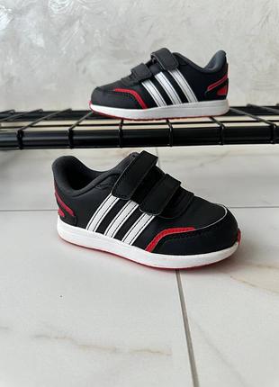 Дитячі кросівки на липучках adidas tensaur switch оригінал