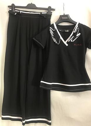 Костюм love moschino