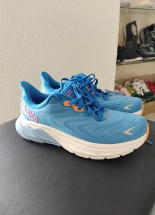 Кроссовки hoka