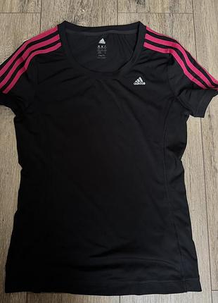 Жіноча футболка xs розміру