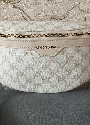 Бананка сумка біла