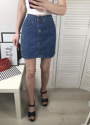 Джинсова спідниці синя міні на ґудзиках