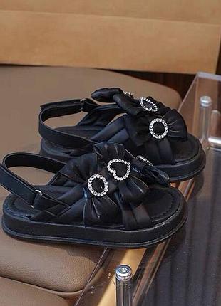 Босоніжки дитячі 3