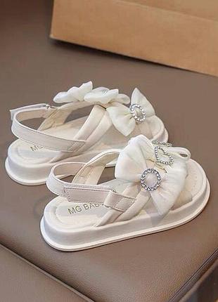 Босоніжки дитячі 6