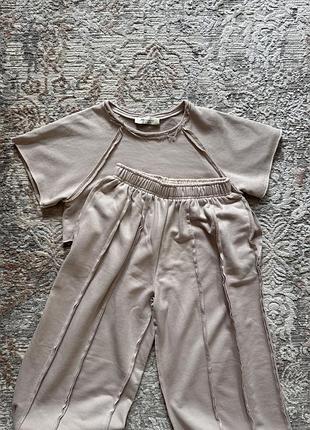 Костюм повсякденний