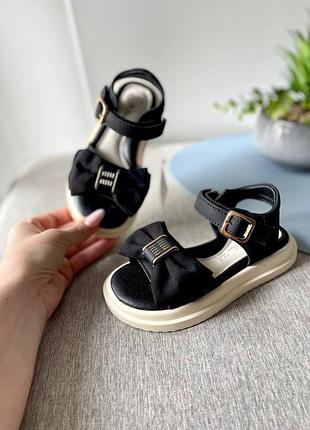 Босоніжки для дівчинки 2