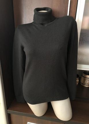 Чорний базовий гольф