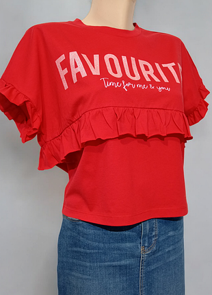 Футболка с рюшем.