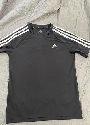 Футболка adidas