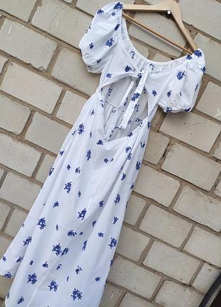 Нежное платье с открытой спиной р. м