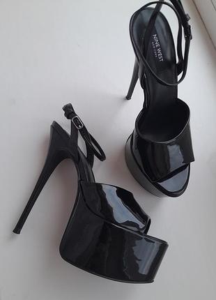 Босоножки 38р