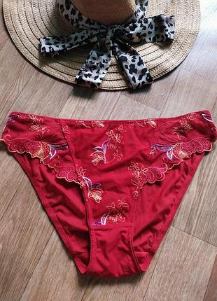 Роскошные кружевные трусики