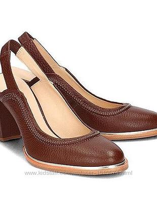 Р.35.5 clarks шкіряні босоніжки оригінал