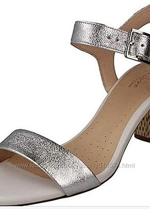 Р.37,37.5,38,41 clarks жіночі шкіряні босоніжки оригінал