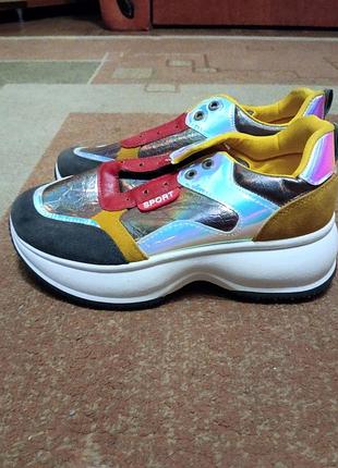 Трендовые кроссовки на высокой подошве, 39 размер 24,5/25 см