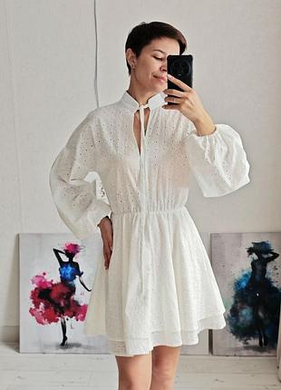 Стильна сукня з прошви вільного крою з подвійною спідницею