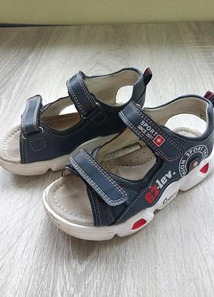 Босоножки на мальчика 19 см