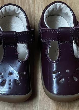 Дитячі туфлі clarks