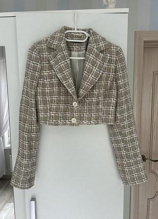 Піджак вкорочений zara укороченный пиджак бежевый