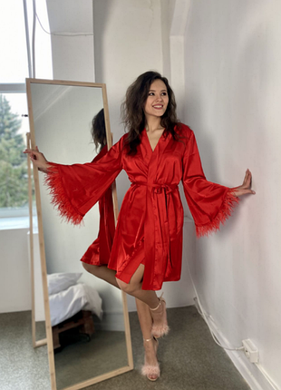 Женский шелковый халат красный со страусовыми перьями serenade,994-6к