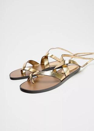Металізовані золотисті сандалі жіночі zara new