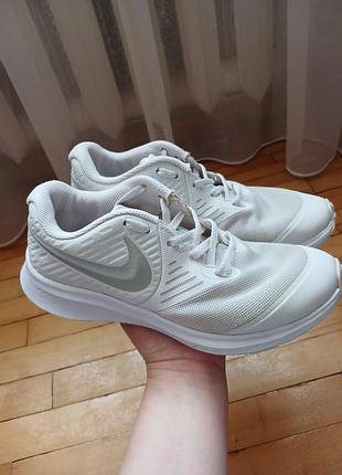 Оригінальні бігові кросівки nike cat runner 2.0