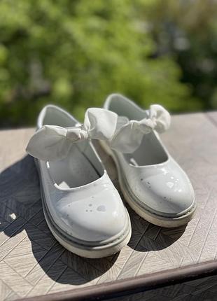 Туфлі для дівчаток