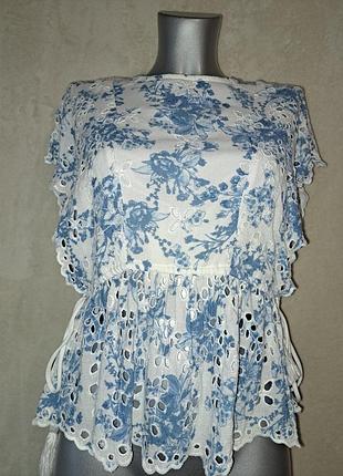 Блузка из прошвы