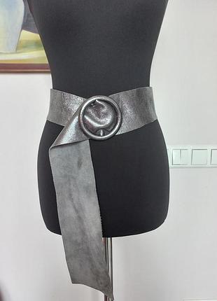 Широкий пояс темного сірого кольору, натуральна шкіра, італія