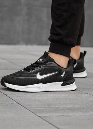 Чоловічі спортивні кросівки nike чорно-білі
