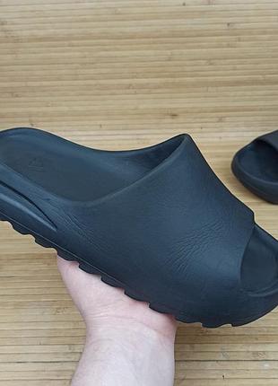 Шлепанцы, тапки adidas yezzy slide размер 42 (26,5 см.)