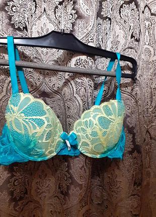 Бюстгальтер із пуш апом avant premiere