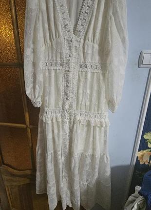 Нарядное платье