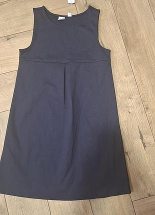 Платье школьное на 9-10 лет рост до 140 см