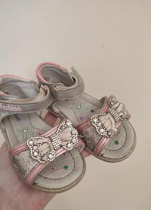 Босоножки 24 размер. сандали на девочку 14.5-15.5 см. босоножки для девчонки. обувь