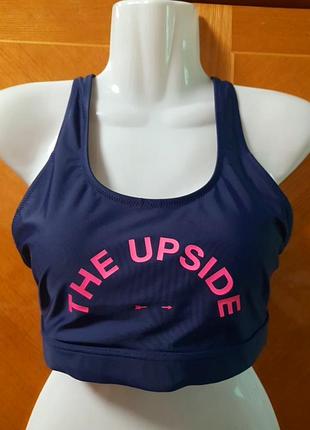 Стильный спортивный топ the upside