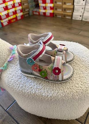 Босоножки из эко кожи