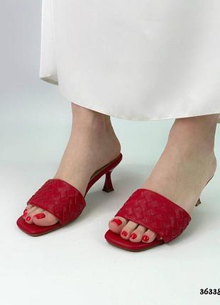 Стильні жіночі