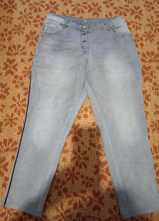 Джинсы женские