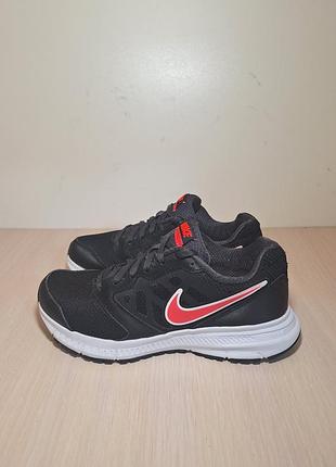 Кросівки nike