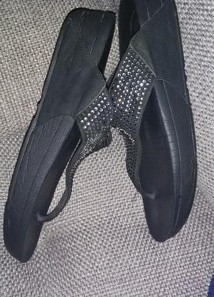Fitflop(usa)- чорні замшеві шльопанці р. 39(25,4 см)
