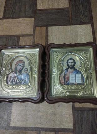 Набор икон.