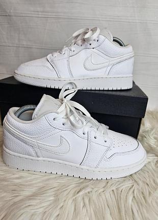 Кожаные кроссовки jordan amp 1 low 38 размер