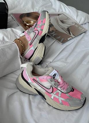 Кросівки жіночі nike runtekk