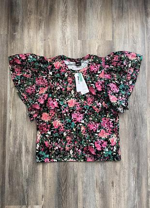 Стильна футболка gina tricot