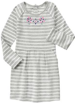 Платье теплое и красивое повседневное на 10-12 лет