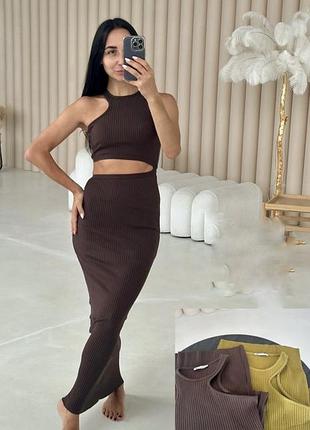 Шоколадна сукня міді  в рубрик з вирізом zara s