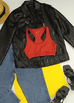 Супермодний спортивний топ топік asos 
1️⃣➕1️⃣🟰3️⃣