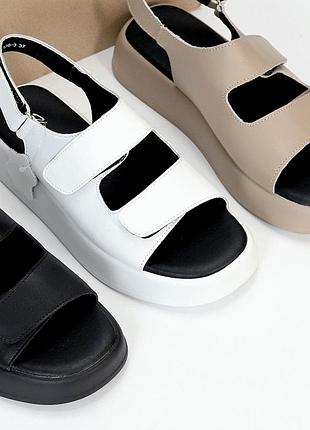 Стильні жіночі босоніжки шкіряні у моко , білому та чорному кольорі 🔥2 фото
